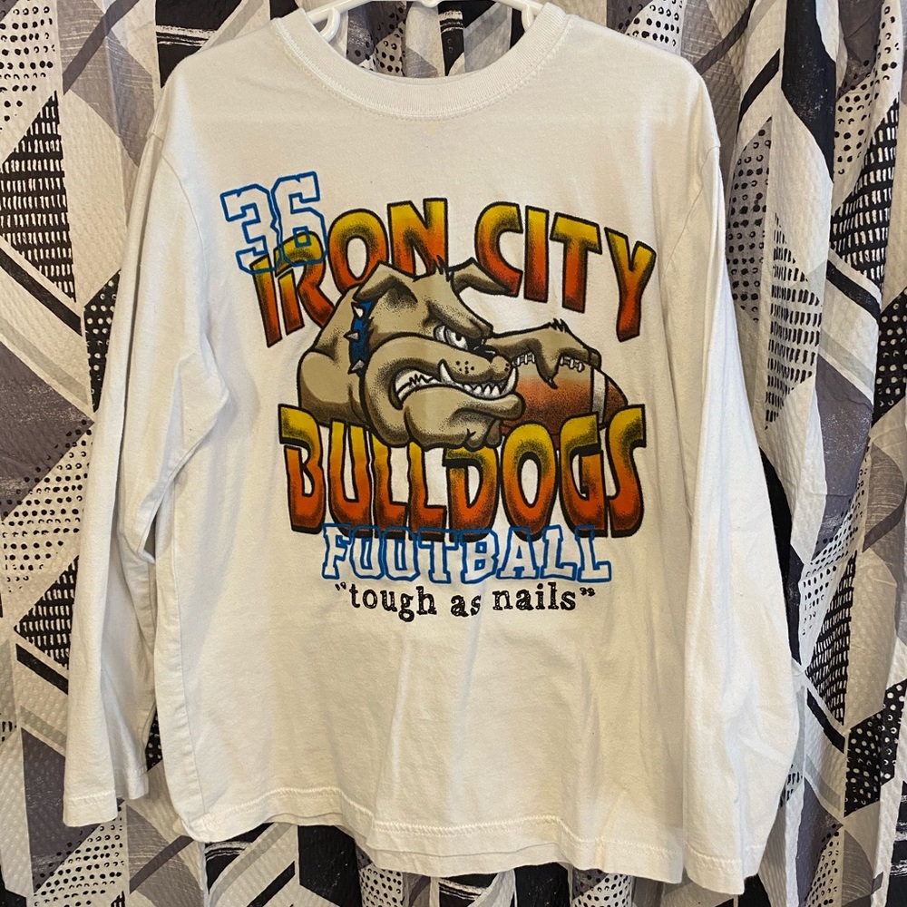 Youth medium 7/8 long sleeve tee